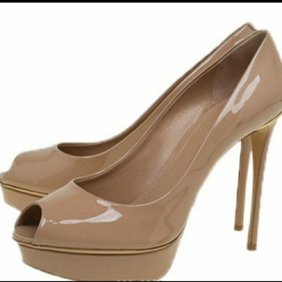 Designer shoes - Picture 1 of 4